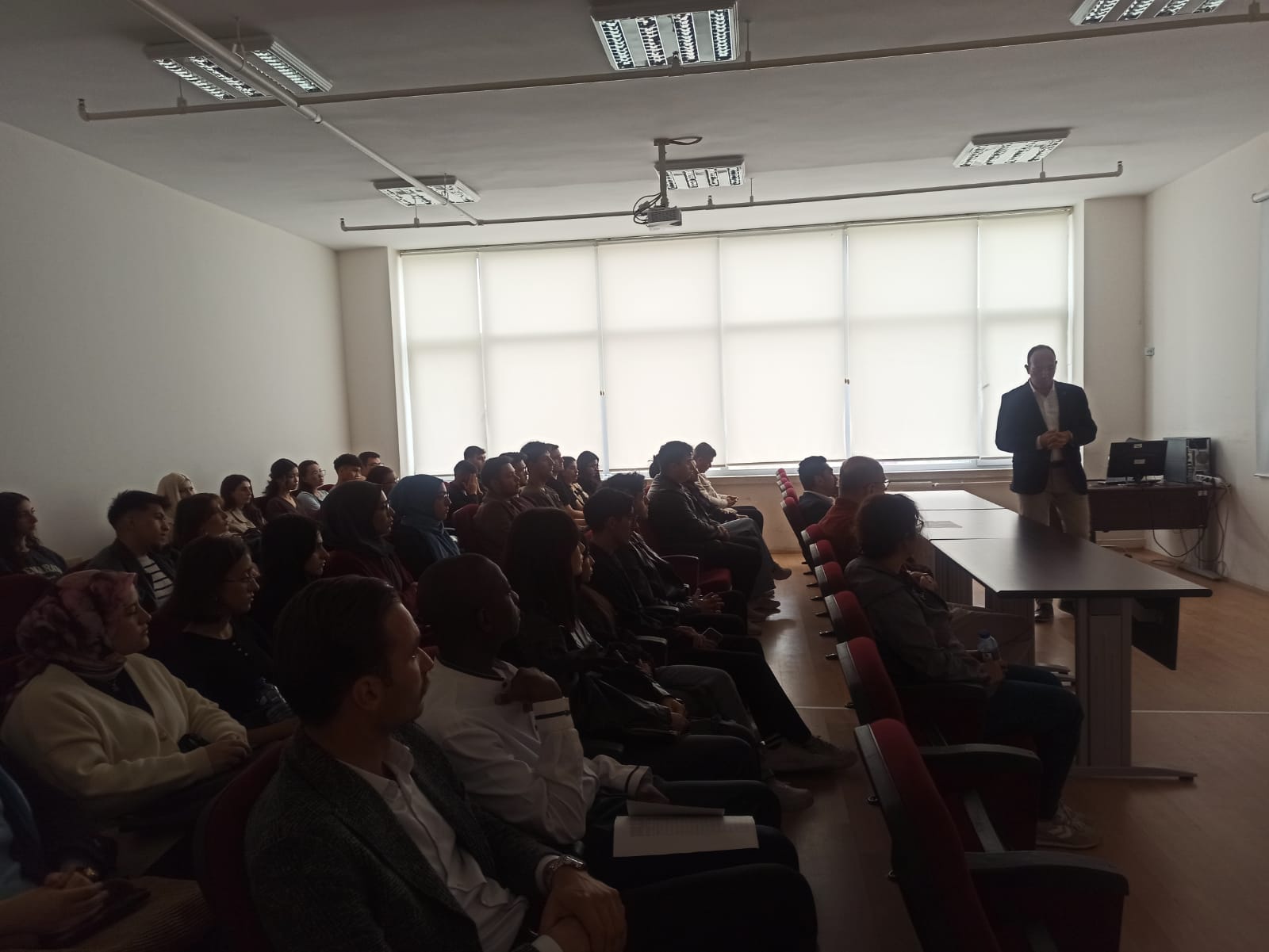 Fakültemizde Filistin’de Yaşanan Zulme Dikkat Çeken Konferans Yapıldı