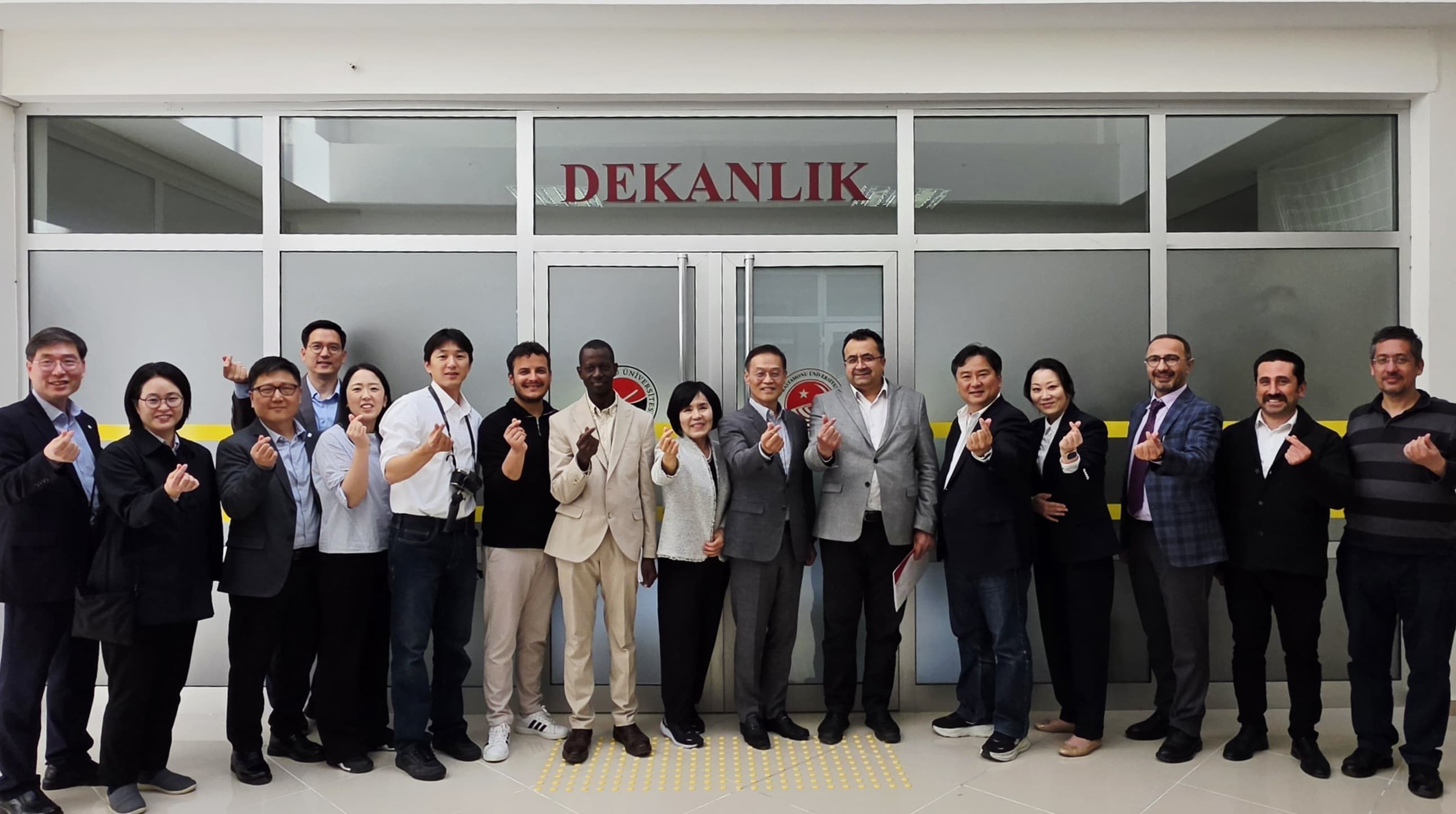 Fakültemizde Kore’den Gelen Ziyaretçilerimizi Ağırladık