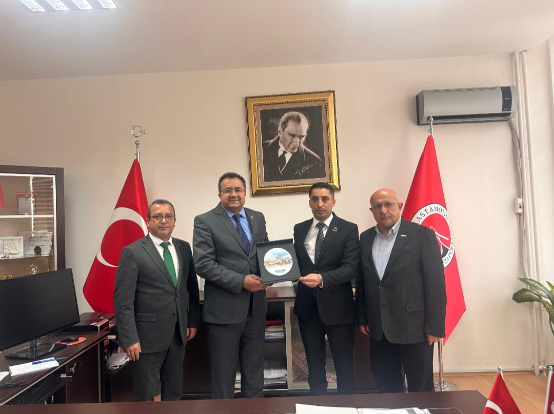 Kastamonu MÜSİAD İl Başkanı Sayın Sadık Kışlı’dan Dekanmıza Ziyaret 