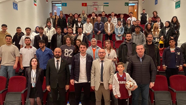 Fakültemiz Öğrencileri GMG Kastamonuspor Teknik Direktörü Ergen Keleş ile Buluştu