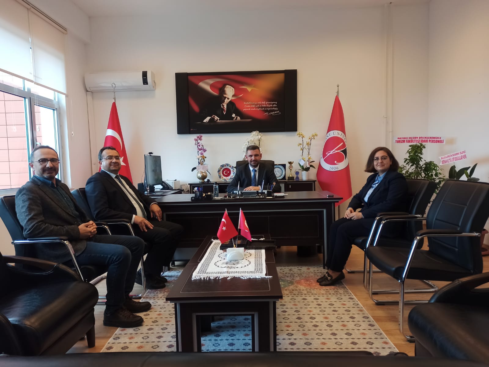 Dekanımızdan Turizm Fakültesi Dekan Vekili Prof. Dr. Burhan Sevim’e Hayırlı Olsun Ziyareti