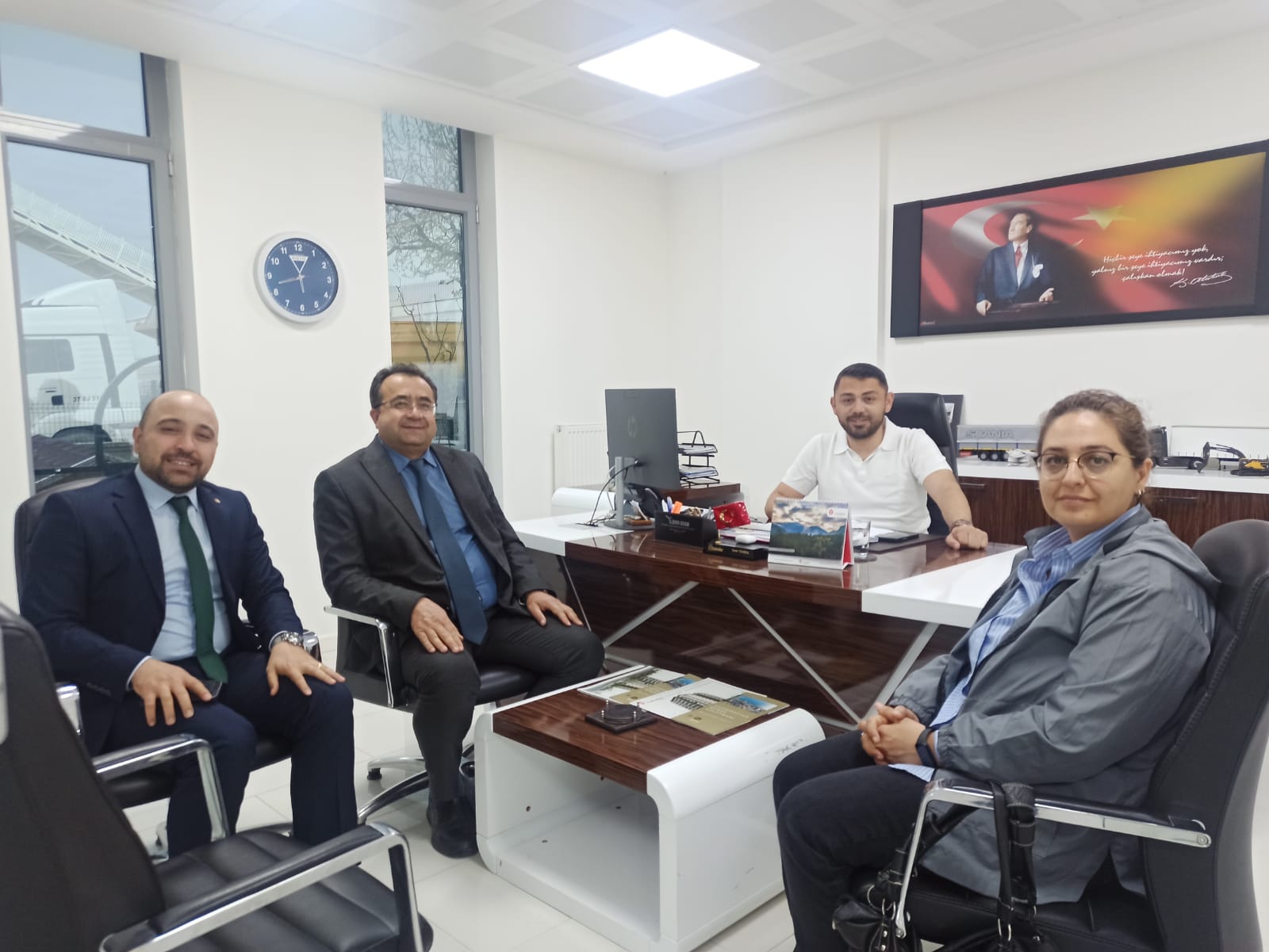 Dekanımızdan Kastamonu Ticaret ve Sanayi Odası (KATSO) Yönetim Kurulu Üyesi ve TOBB Kastamonu İl Genç Girişimciler Kurulu Başkanı Taner Tombul’a Ziyaret