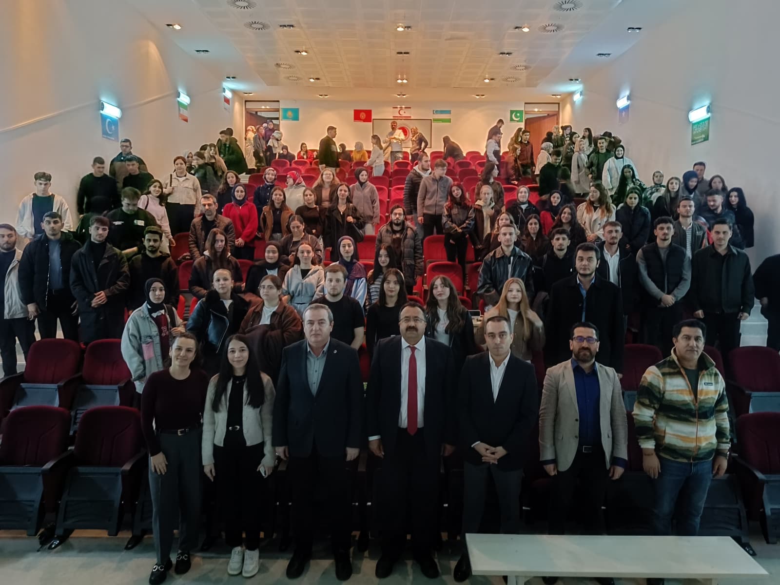 Fakültemizde TÜBİTAK 2209-A Öğrenci Projeleri Eğitimi Verildi